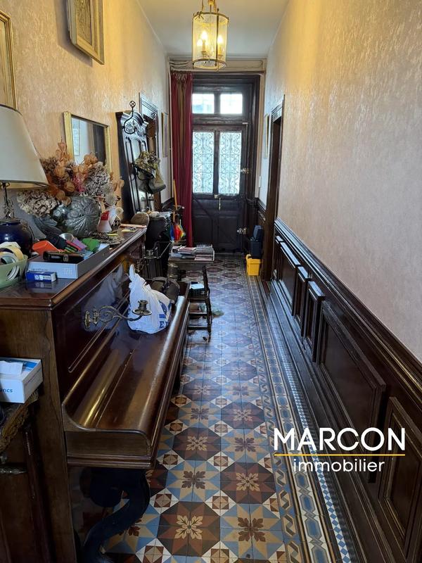 Maison - 177 m² - 7 pièces