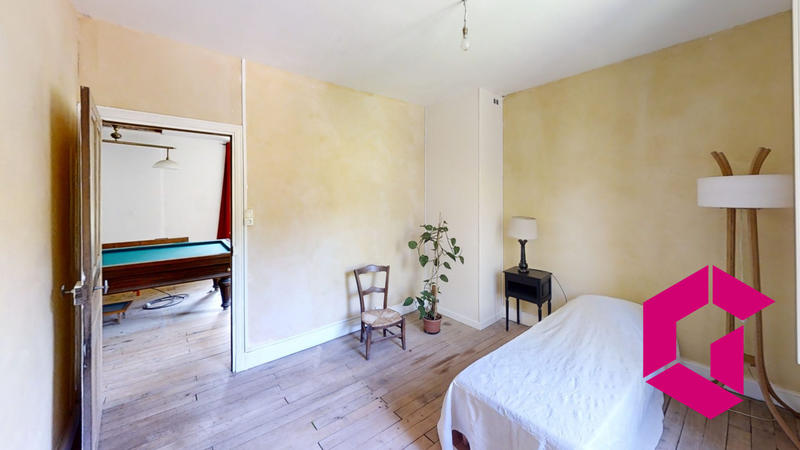 Maison ancienne - 190 m² - 6 pièces