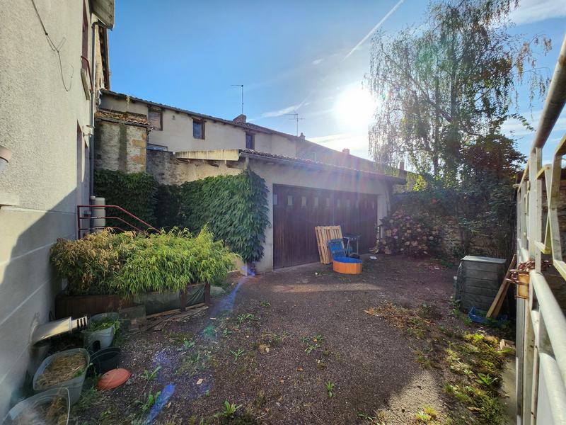 Maison - 176 m² - 9 pièces