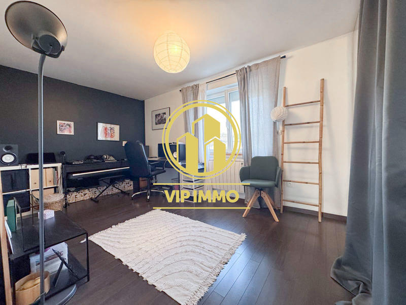 Maison - 111 m² - 5 pièces