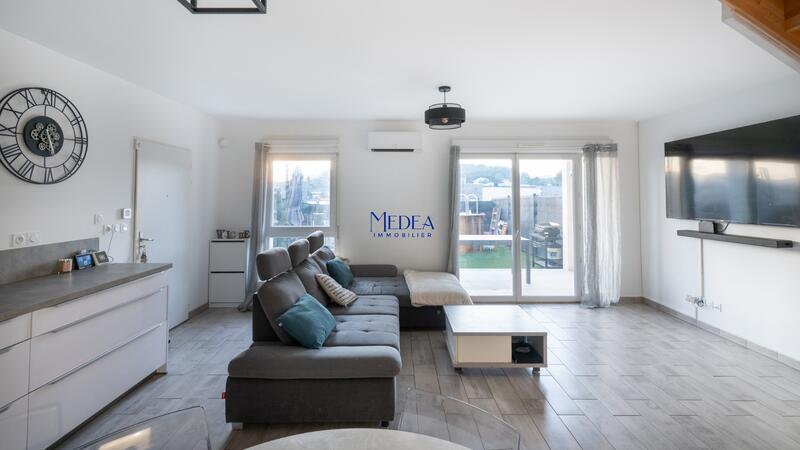 Maison - 92 m² - 4 pièces