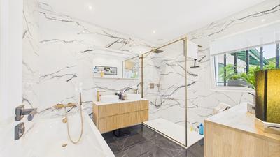 Maison - 170 m² - 5 pièces