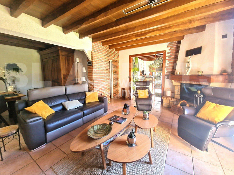 Maison - 171 m² - 6 pièces