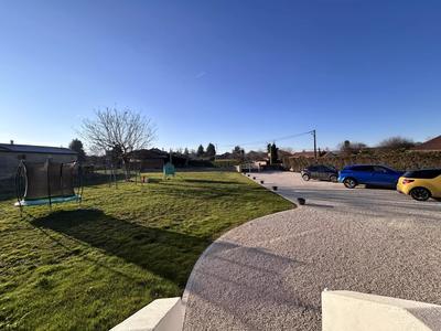 Maison - 247 m² - 7 pièces