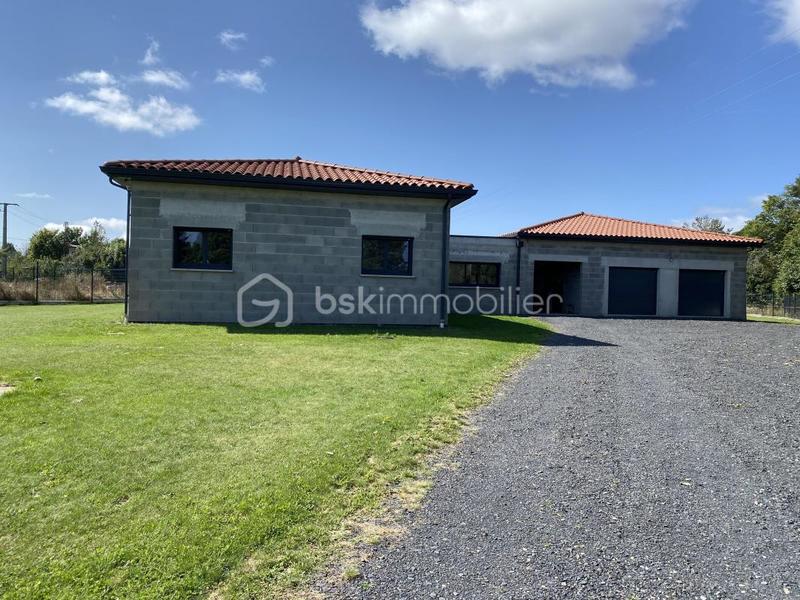 Villa - 244 m² - 6 pièces