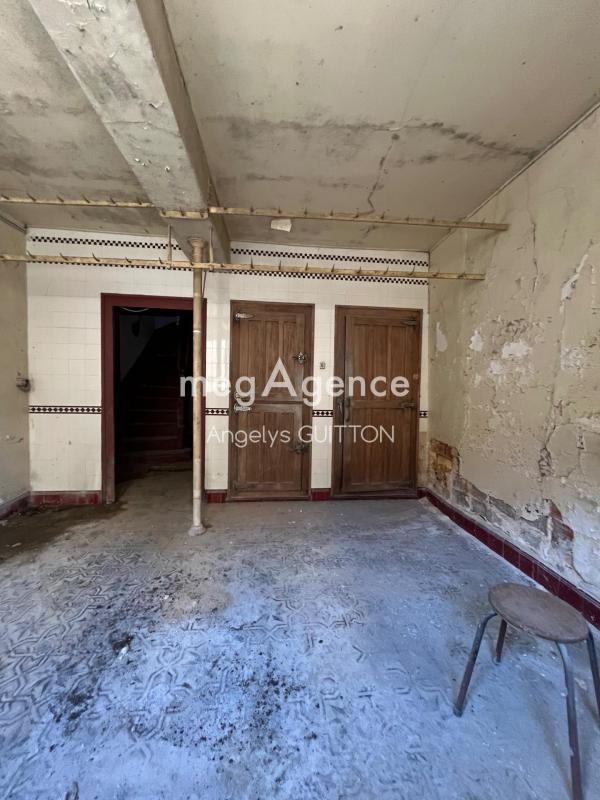 Maison ancienne - 180 m² - 8 pièces