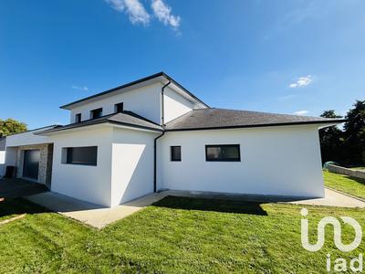 Maison - 186 m² - 6 pièces