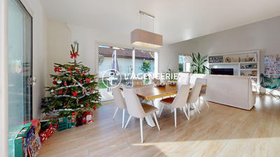 Maison - 149 m² - 5 pièces