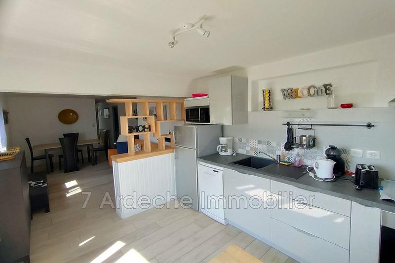 Maison - 195 m² - 8 pièces