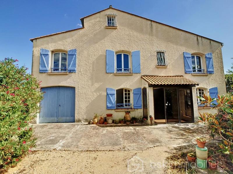 Maison ancienne - 206 m² - 7 pièces