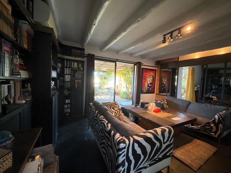 Villa - 280 m² - 6 pièces