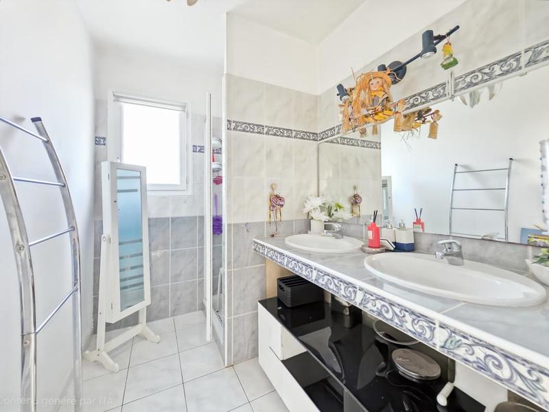 Maison - 95 m² - 4 pièces