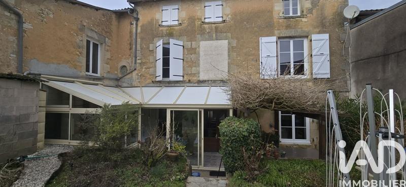 Maison de ville - 210 m² - 8 pièces