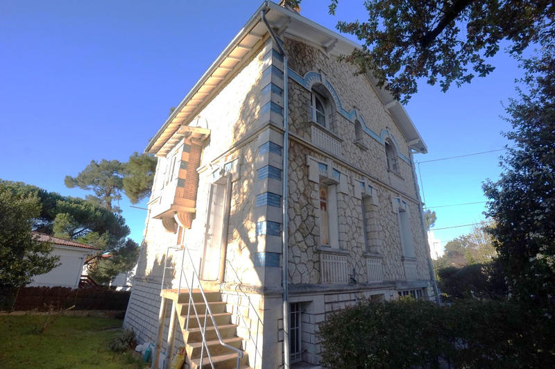 Maison - 135 m² - 7 pièces