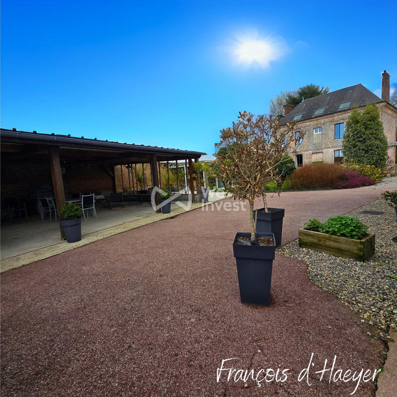 Maison - 310 m² - 9 pièces