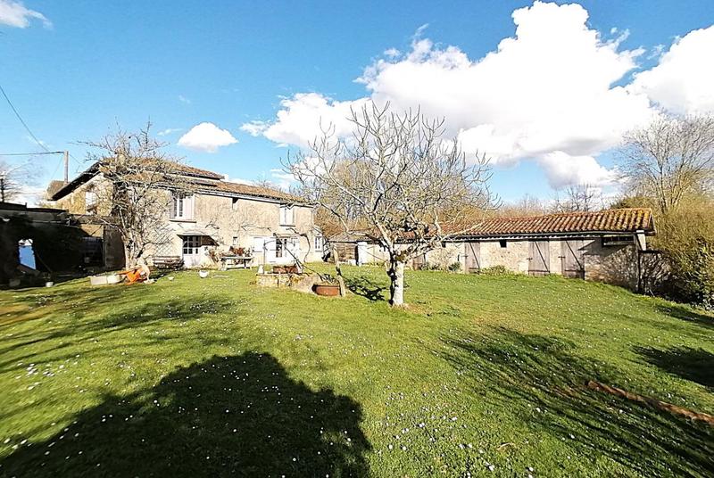 Maison de maîtres - 390 m² - 13 pièces