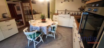 Maison - 170 m² - 5 pièces