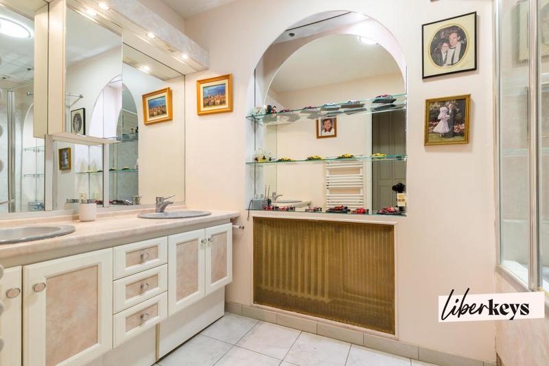 Appartement - 85 m² - 4 pièces