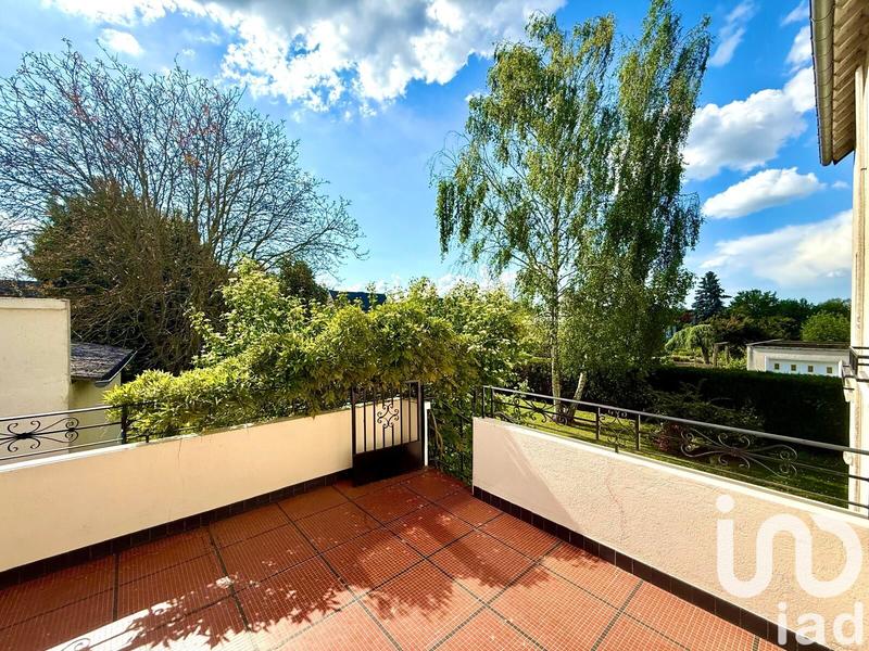 Maison - 165 m² - 8 pièces