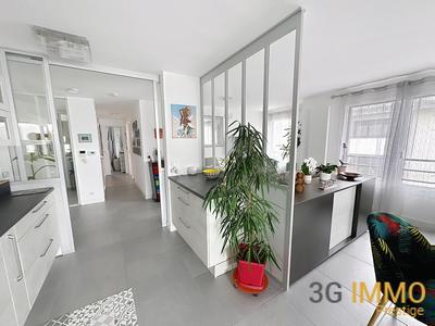 Appartement - 82 m² - 3 pièces
