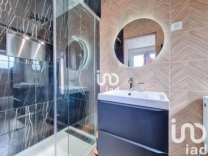 Studio - 40 m² - 2 pièces