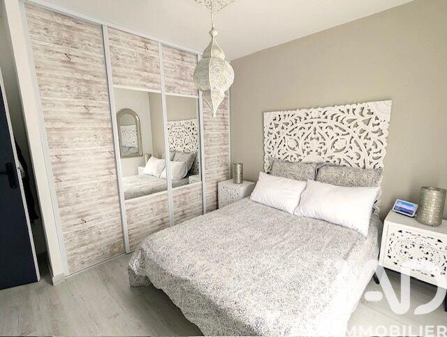 Maison - 98 m² - 4 pièces