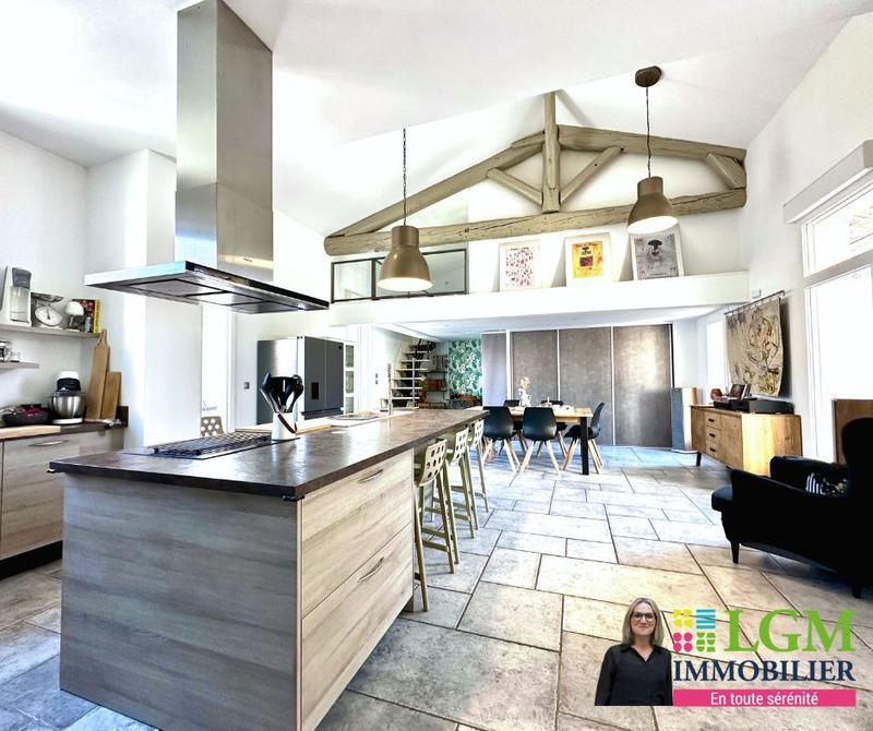 Duplex - 200 m² - 5 pièces