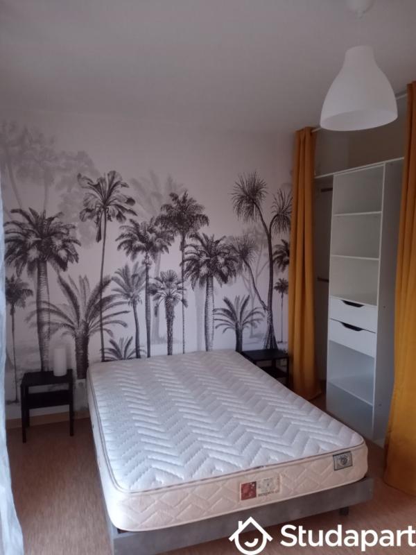 Chambre - 13 m² - 1 pièce