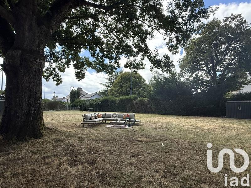 Maison - 214 m² - 9 pièces