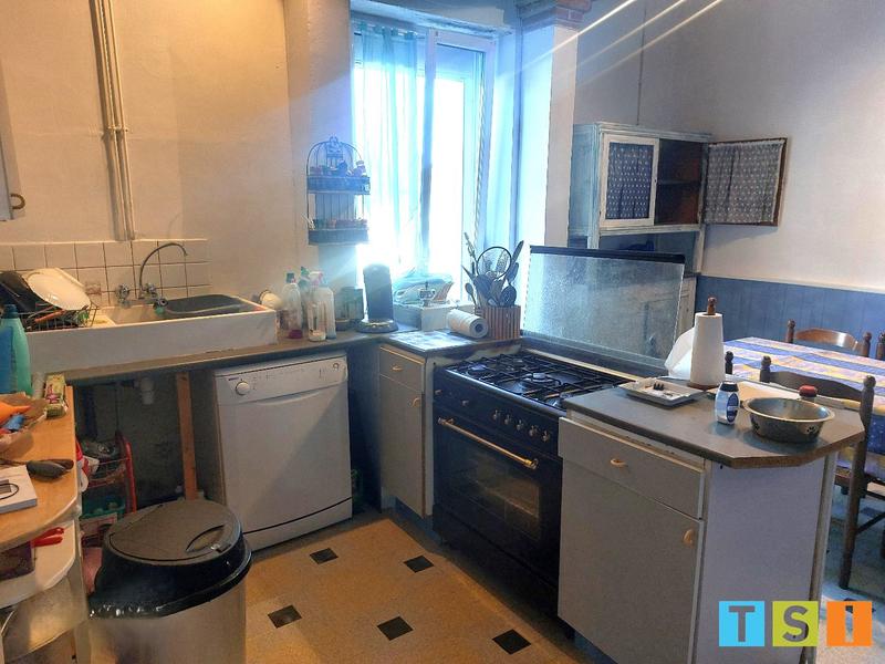 Maison - 210 m² - 6 pièces