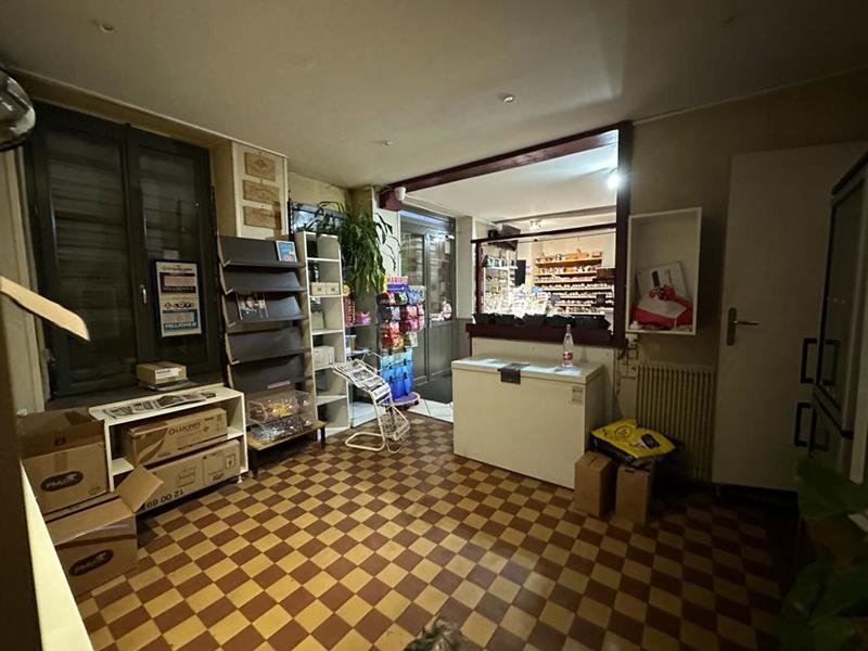 Fonds de commerce - Local commercial - 220 m²