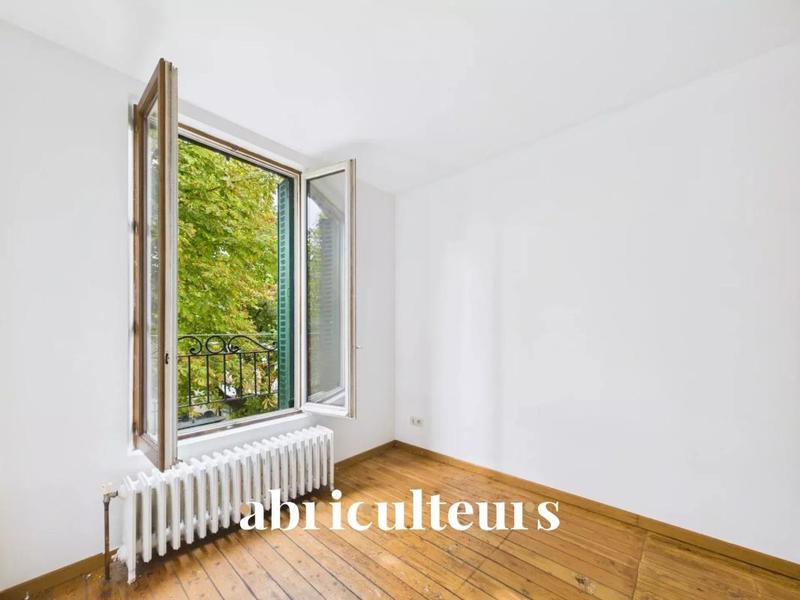 Maison - 92 m² - 7 pièces