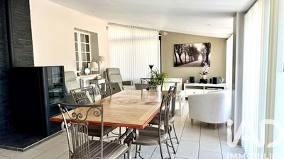 Maison - 184 m² - 6 pièces