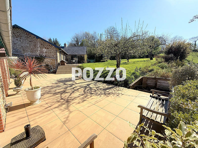 Maison - 289 m² - 6 pièces