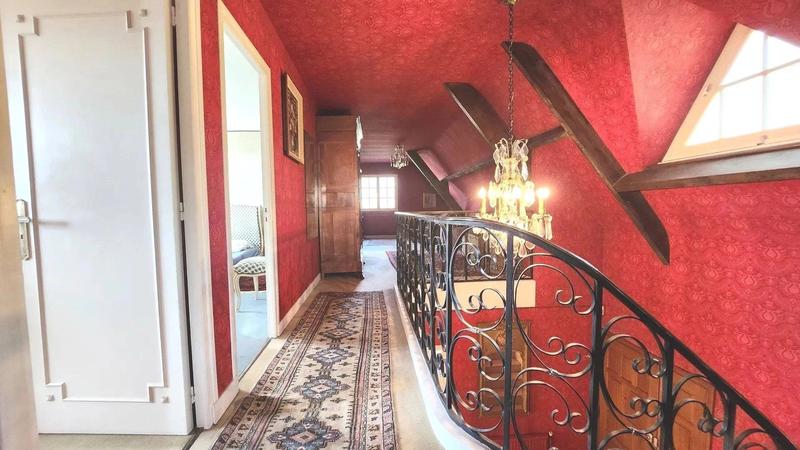 Maison - 177 m² - 7 pièces