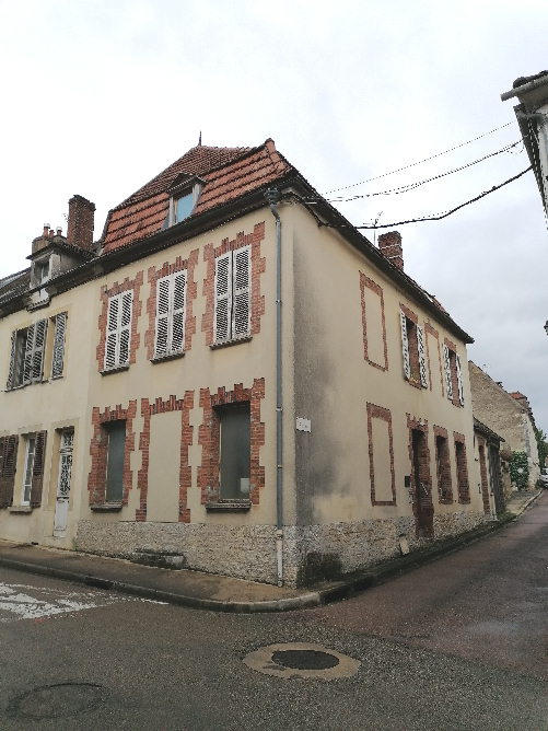 Maison - 130 m² - 4 pièces