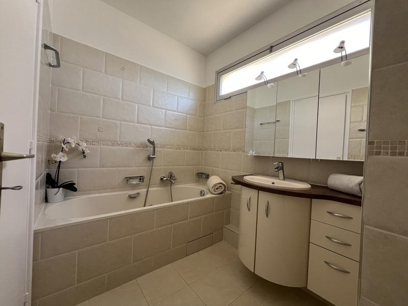 Appartement - 115 m² - 4 pièces