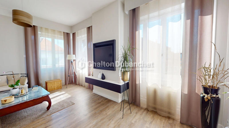 Maison - 167 m² - 6 pièces