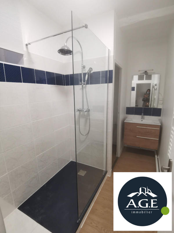 Immeuble - 275 m² - 9 pièces