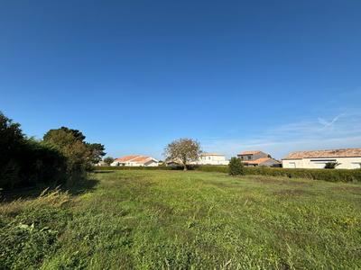 Terrain constructible - 1 455 m²