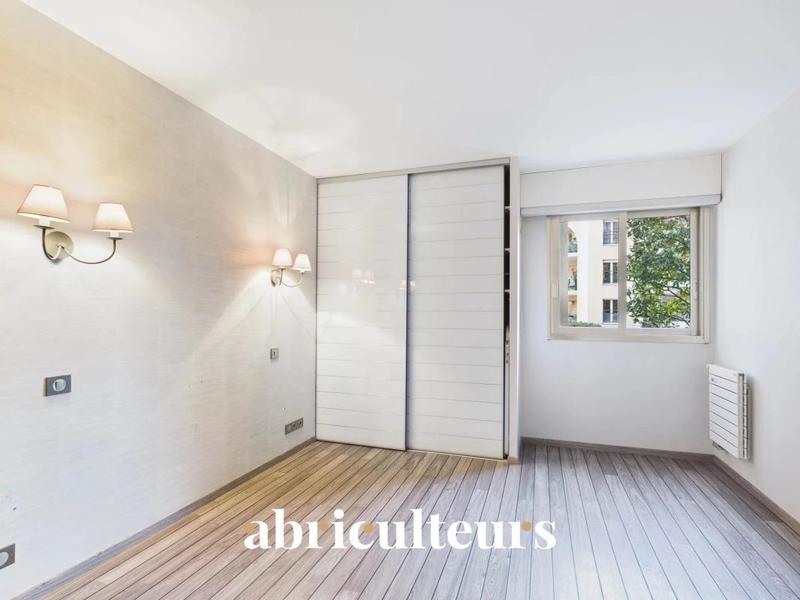 Appartement ancien - 84 m² - 4 pièces