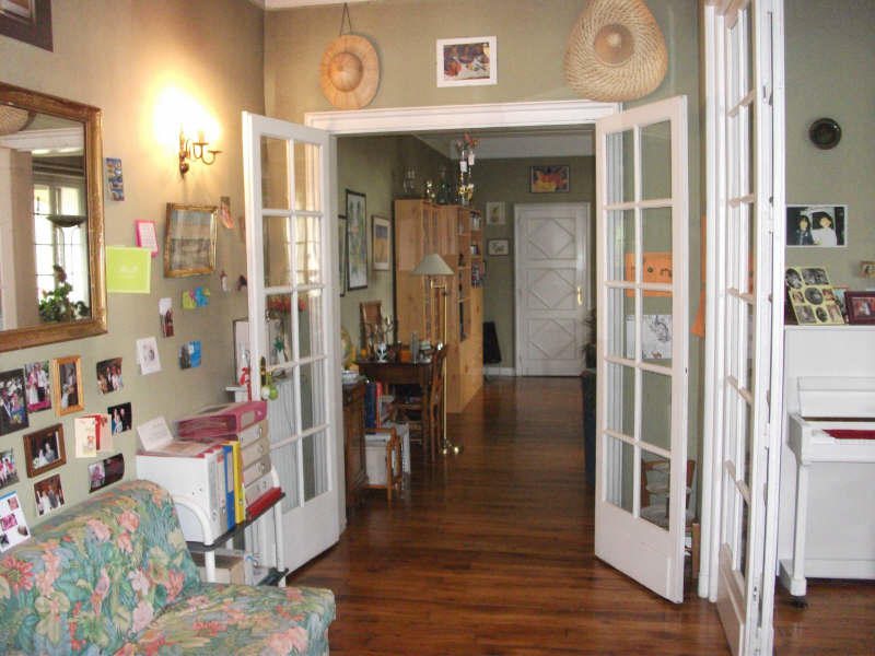 Maison - 230 m² - 10 pièces