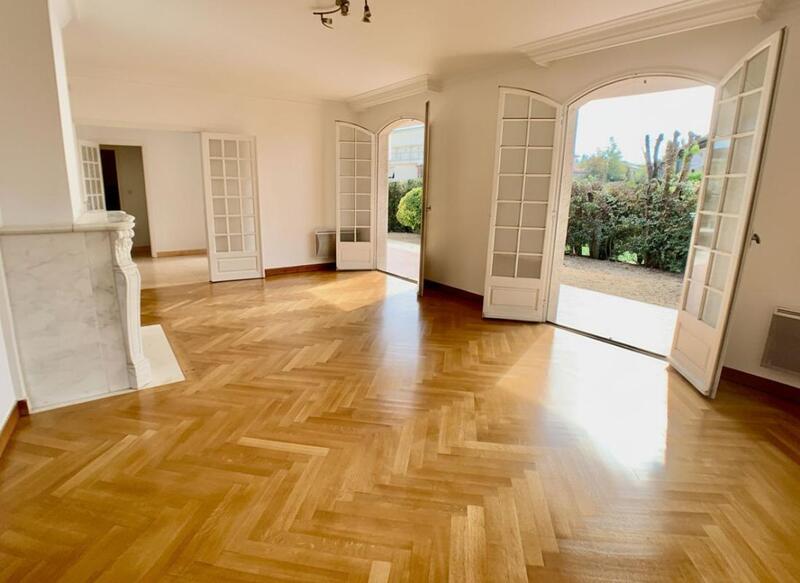 Maison - 122 m² - 5 pièces