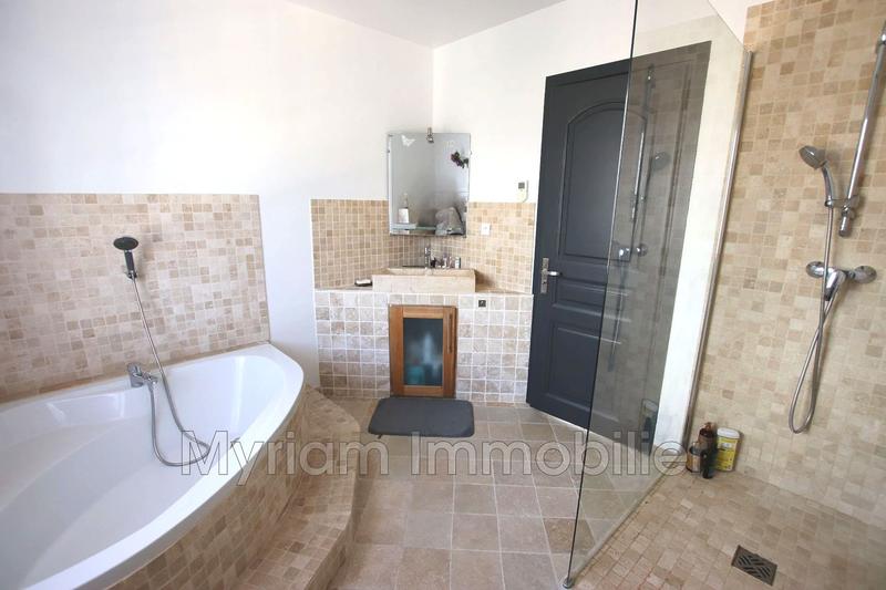 Maison - 251 m² - 6 pièces