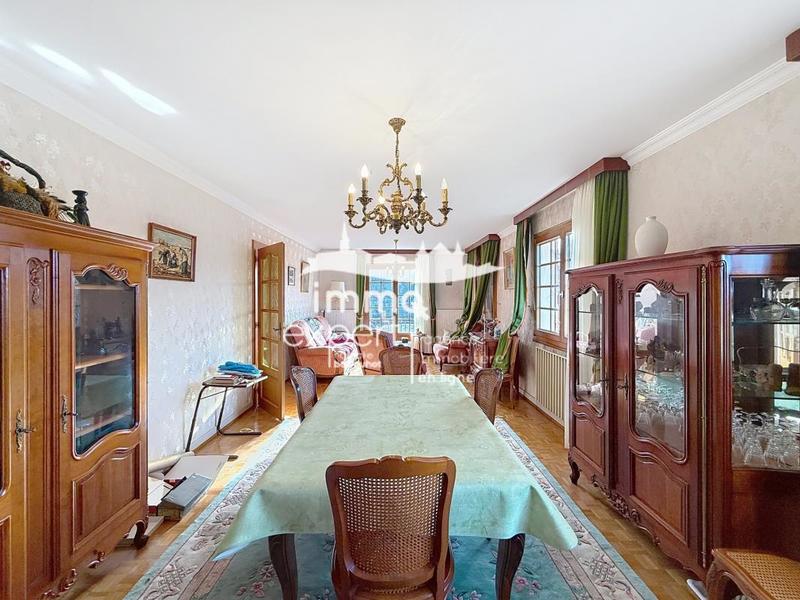 Maison - 96 m² - 5 pièces