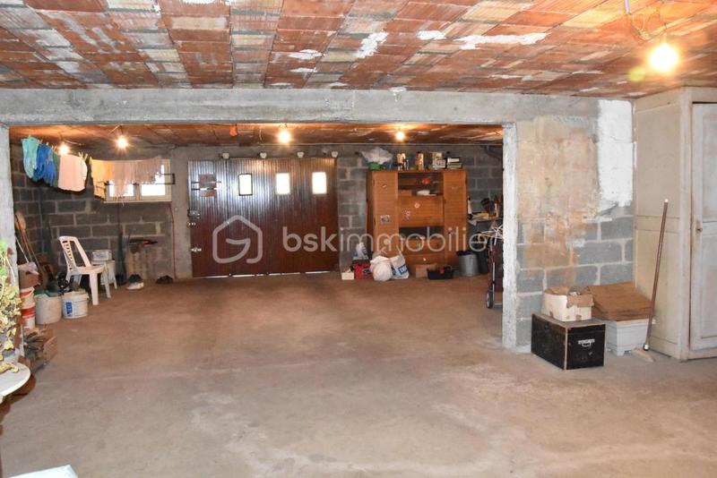 Maison - 199 m² - 9 pièces