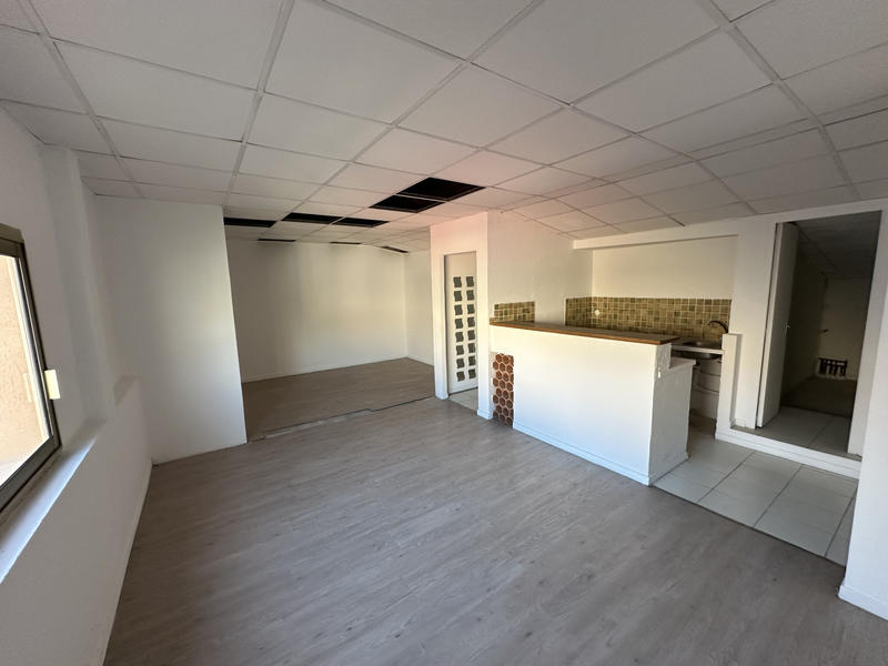 Local commercial - 1 436 m²