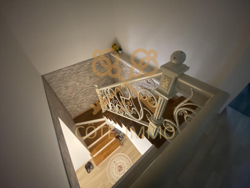 Maison - 140 m² - 6 pièces