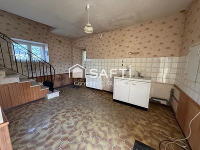 Maison - 80 m² - 5 pièces