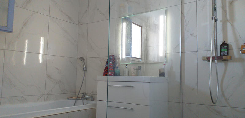 Maison - 230 m² - 10 pièces